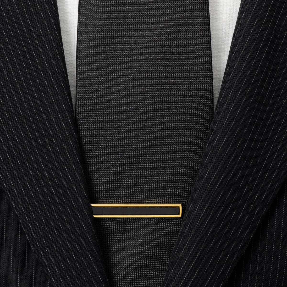 Alfiler de Corbata con Incrustaciones de Oro y Ónix